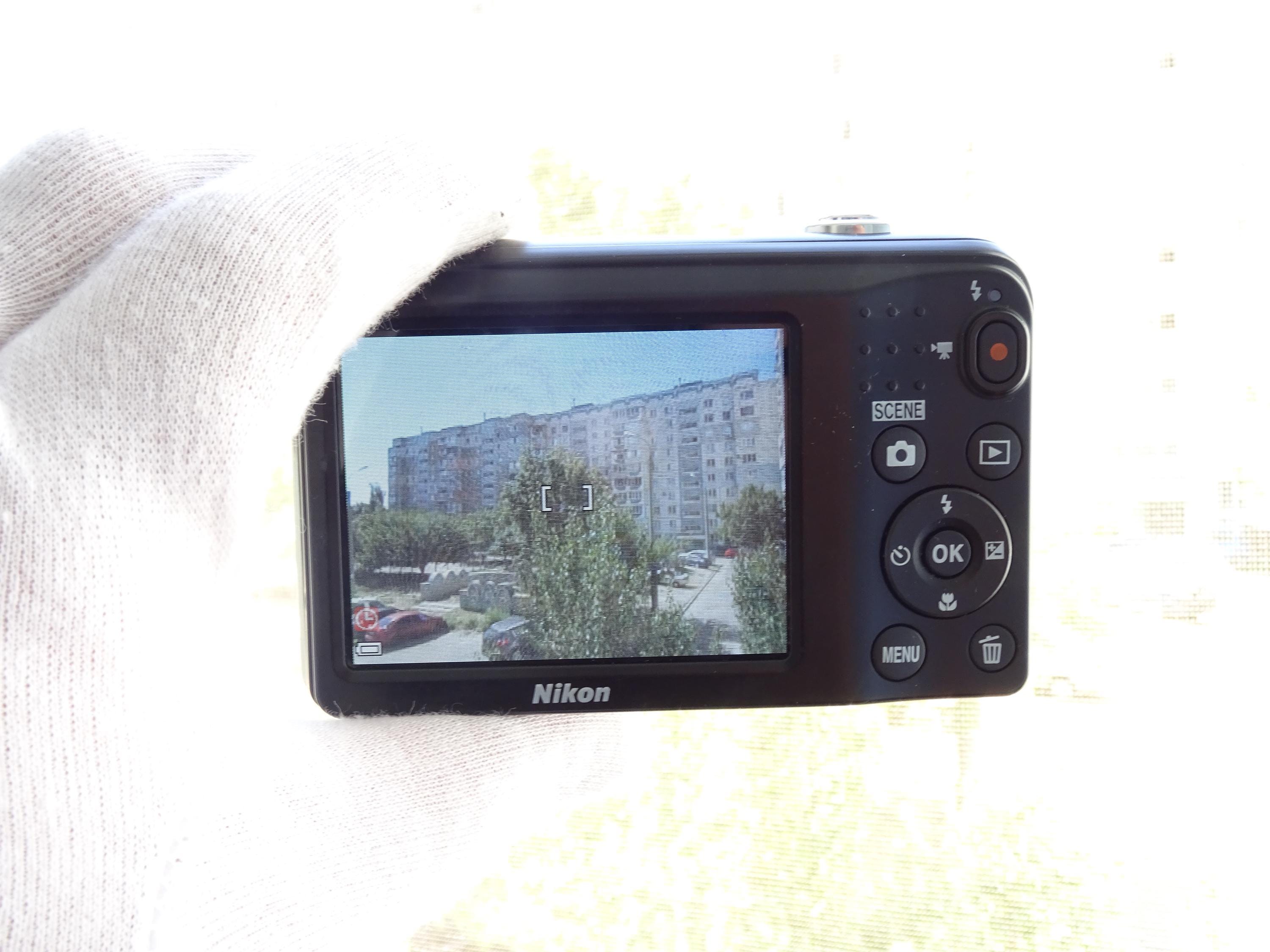 NIKON COOLPIX A10 16.1MP 5x Optical Zoom Compact Digital Camera