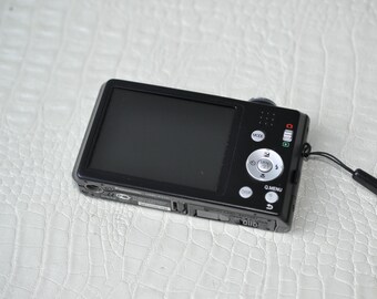Panasonic LUMIX DMC-FS2 パナソニック ブラック Panasonic LUMIX DMC-FS16/DMC-FH2 14.1MP Digital Camera - Black - Etsy