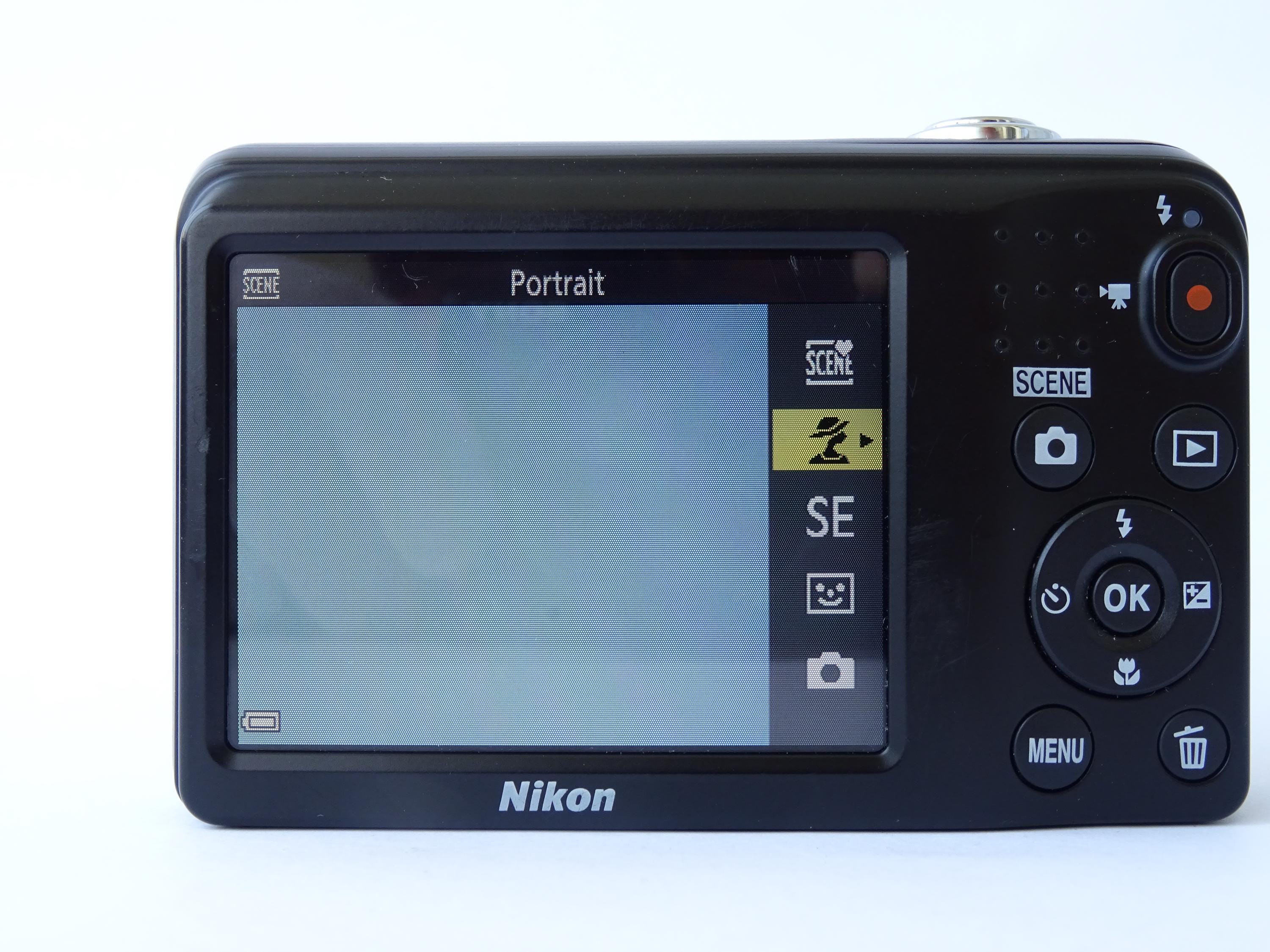 NIKON COOLPIX A10 16.1MP 5x Optical Zoom Compact Digital Camera