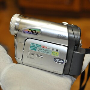 Panasonic AG-DVX100B, 3-CCD Mini-DV Cinema Video Camcorder with 10x Optical Zoomf/1.6 Lens, U.S.A Warranty