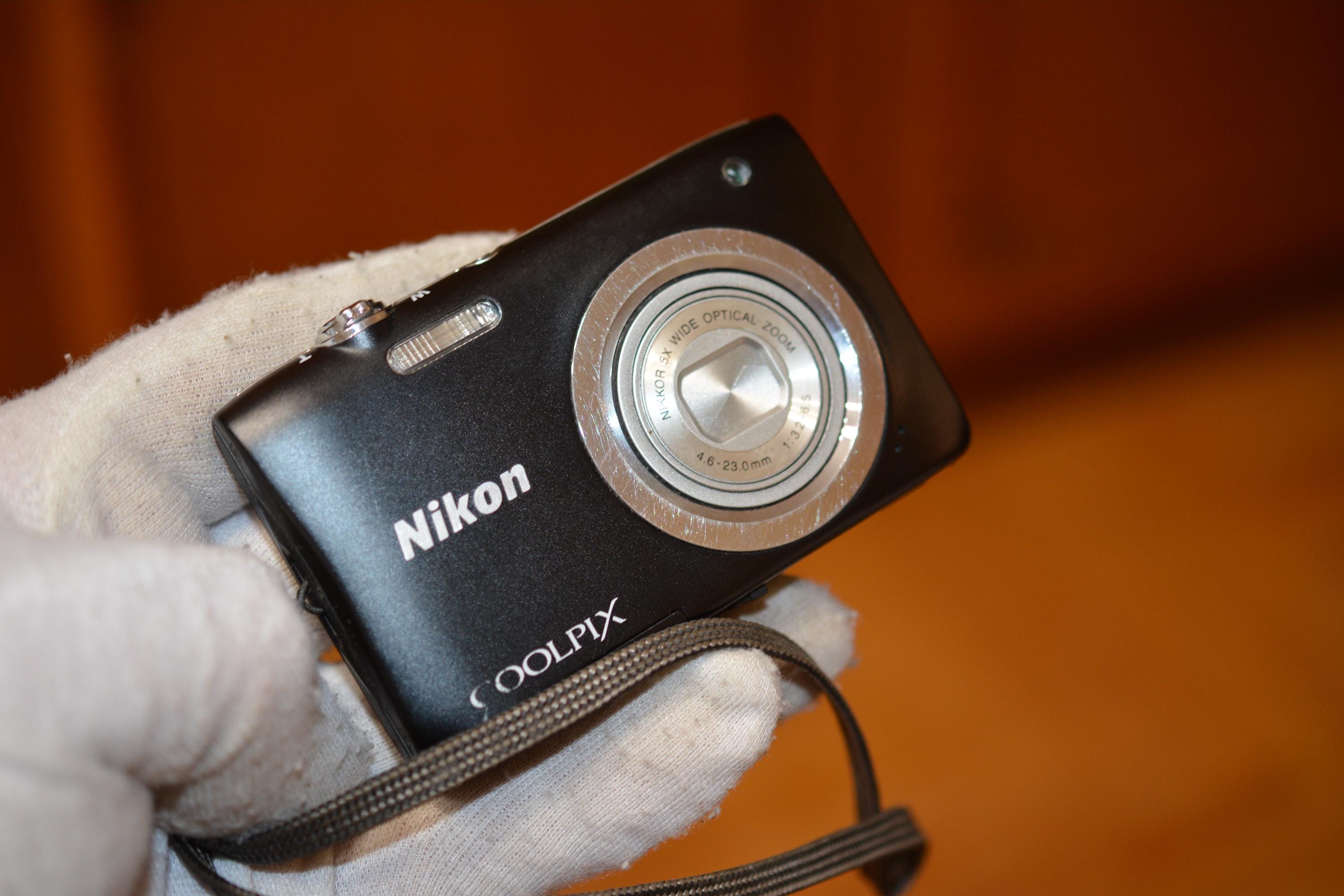 Nikon Coolpix A100 20.1MP Digital Camera Boxed 10X Zoom - Etsy