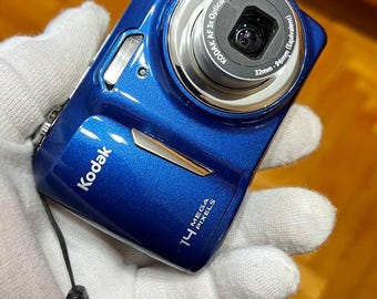 Canon Digital IXUS 75 7.1MP CCD Sensor Compact Digital Camera