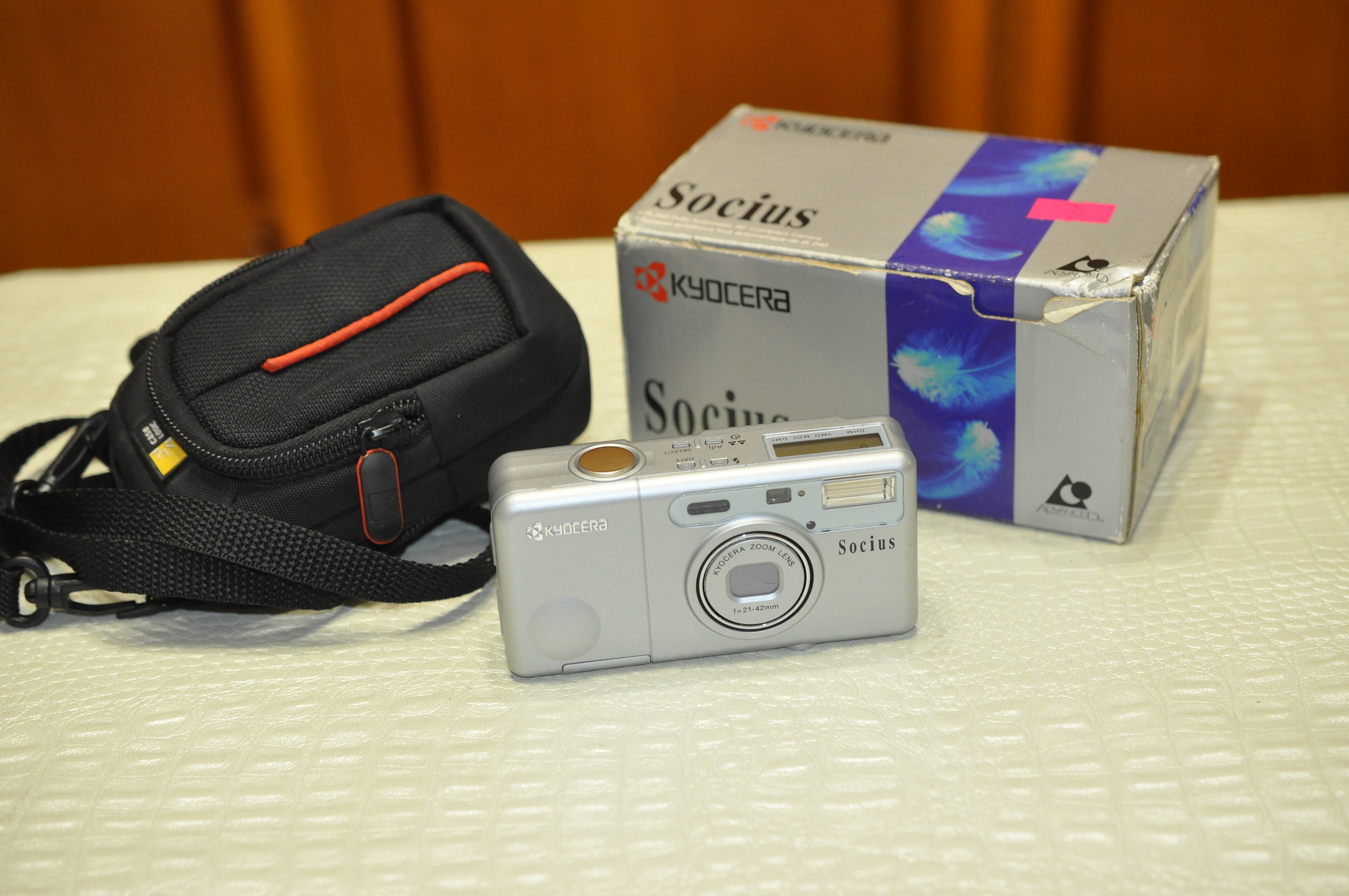 KYOCERA Socius コンパクトカメラ 【公式通販】