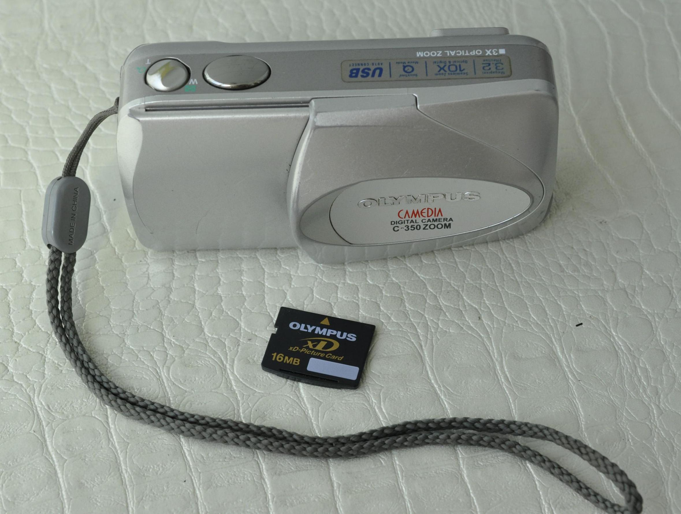 Olympus CAMEDIA C 350 Zoom 3.2MP Digital Camera Silverxd Olympus CAMEDIA C 350 Zoom 3.2MP Digital Camera Silverxd