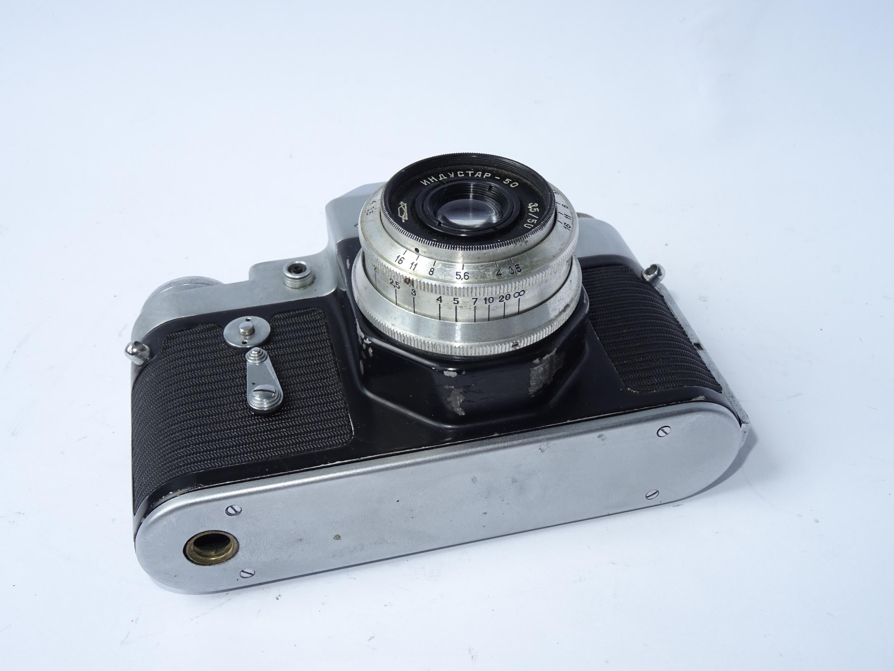 Appareil Photo Reflex ZENIT-TTL URSS - 35 Mm KMZ - Avec Flache - Argentique Vintage