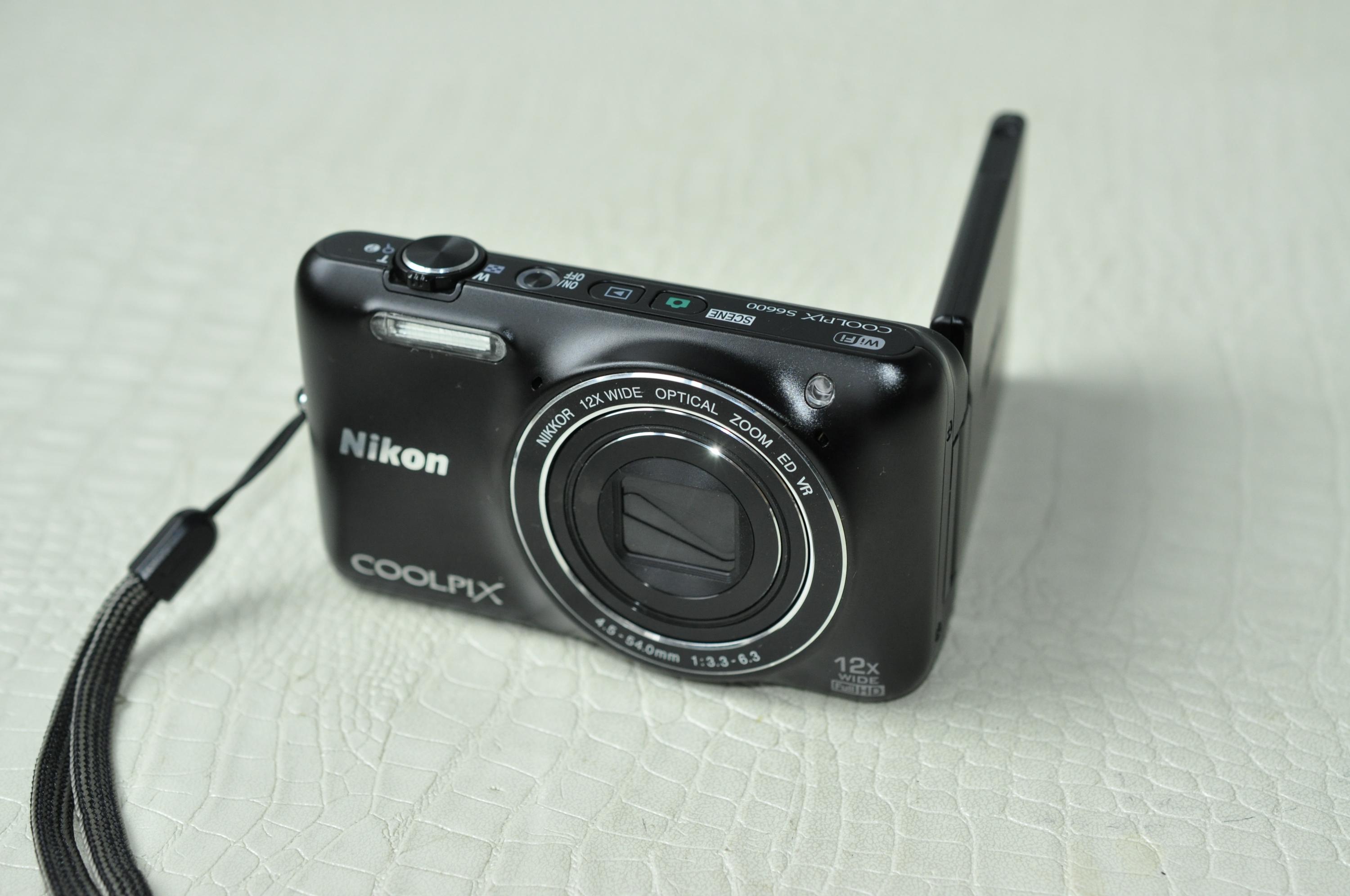 Nikon Coolpix S6600 Flip Screen Digital Camera Compact 16.0 Nikon Coolpix S6600 Flip Screen Digital Camera Compact 16.0