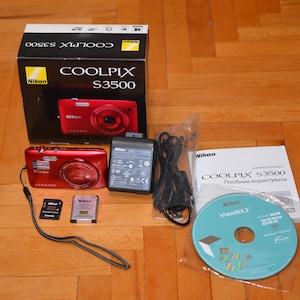 Iconic COOLPIX S3500 Red 20.0MP Compact Digital Camera Japan SD CARD 16 Gb