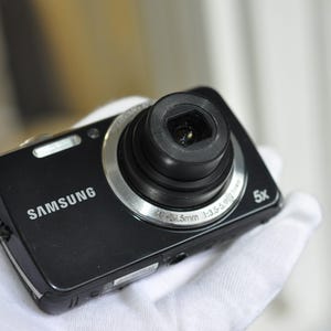 Digicam Samsung Digitalkamera PL21 14,2MP schwarz Getestet SD Karte 8gb