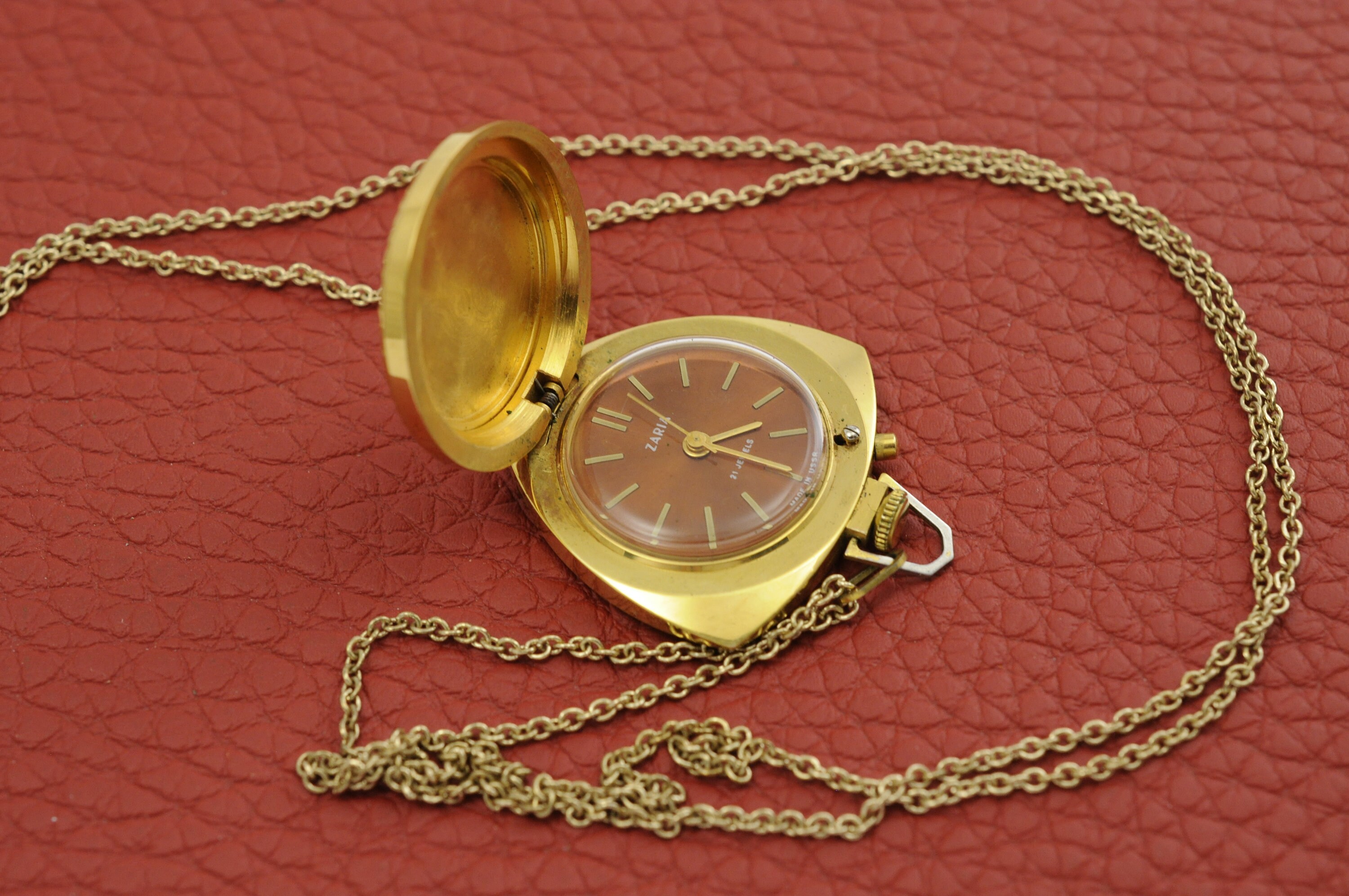 ZARIA Zarja USSR Women's Mechanical Necklace Pendant Watch