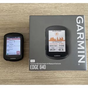 Ordinateur de vélo GPS solaire Garmin Edge 840 - Compatible avec écran tactile, cartographie et capteur de puissance - Neuf dans la boîte