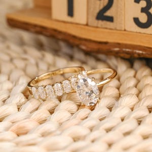 IGI Certificated Oval Lab Grown Diamond Engagement Ring Set, Solid Gold Wedding Ring Set, Oval Cut Wedding Band, Anniversary Gift for Women
