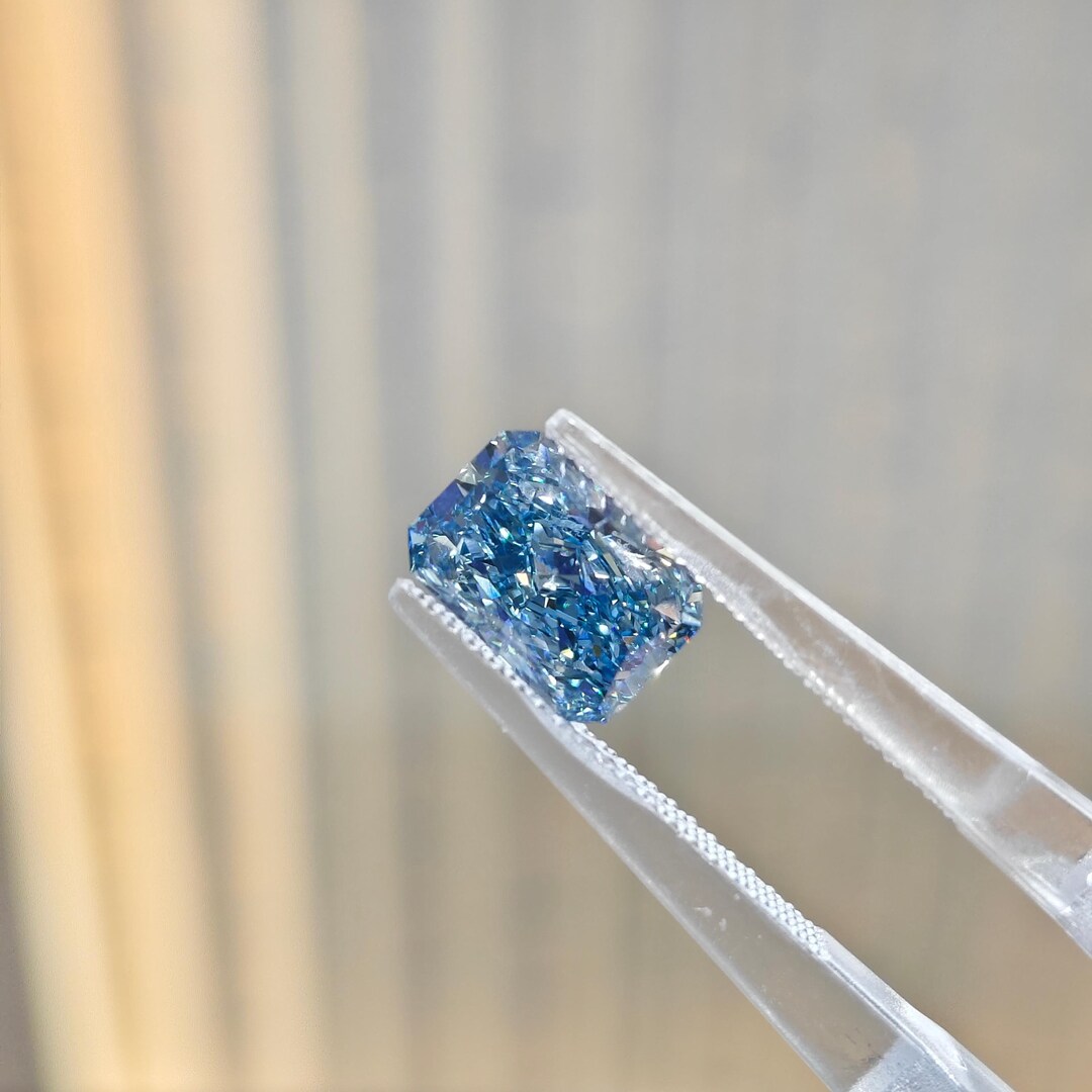 IGI Certificated Radiant Cut Blue Lab Grown Diamond, Eco-friendly Fancy ...
