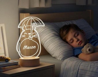 Lampka nocna z motywem Totoro i imieniem, klasyczna animowana postać, spersonalizowana lampka nocna, tęczowa i ciepła dekoracja świetlna, lampa Totoro w stylu Miyazaki