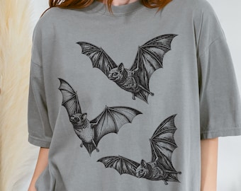 Flying Bats T-Shirt, Comfort Colors Bat Gothic Shirt, Grunge Halloween Aesthetic Bats Tee, Bat Lover Gift, Unisex Vintage Style Bats Tshirt