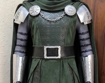 Disfraz de Dr. Doom de Avengers 5: El Día del Juicio Final, traje de cosplay de Victor Von Doom con zapatos.