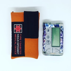 Insulin Pump Case, Kids Pump Pouch, Children, Medtronic, tslimx2, medical device, type 1 diabetes, diabetic, carabiner hook & lanyard