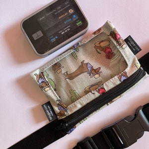 Kids Insulin Pump/Dexcom-Waist Pack with window-daschound cowboys!