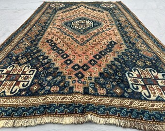Alfombra vintage de inspiración turca, medallón caucásico de terracota, anudada a mano (1,37 m x 2,28 m)