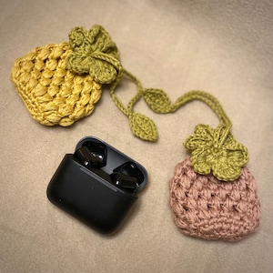 crochet berry AirPod Earphone pouch