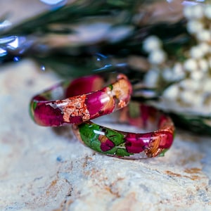 Rose resin ring, resin flower ring, pressed flower ring, cottagecore, nature inspired ring, pressed flower jewelry, Promise Ring for her