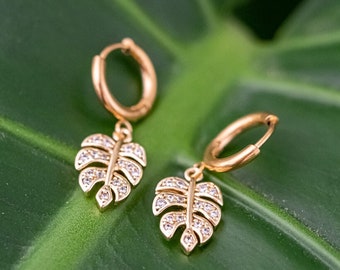 Boucles d’oreilles Monstera hoop, boucles d’oreilles Monstera, cerceaux de feuilles d’argent, boucles d’oreilles en feuilles d’or, cadeau d’amoureux des plantes, cerceaux huggie, maman végétale, boucles d’oreilles pour femmes