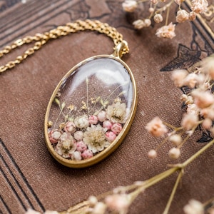 Pink Ozothamnus pressed flowers Necklace, Cottagecore Nature inspired Jewelry, flowers in Resin Necklace, unique pink dried flower jewelry