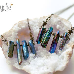 Colar de pedra bruta, joias boho, joias de cristal bruto, quartzo aura de anjo, joias de quartzo bruto de titânio, presente exclusivo de dia dos namorados para mulheres,