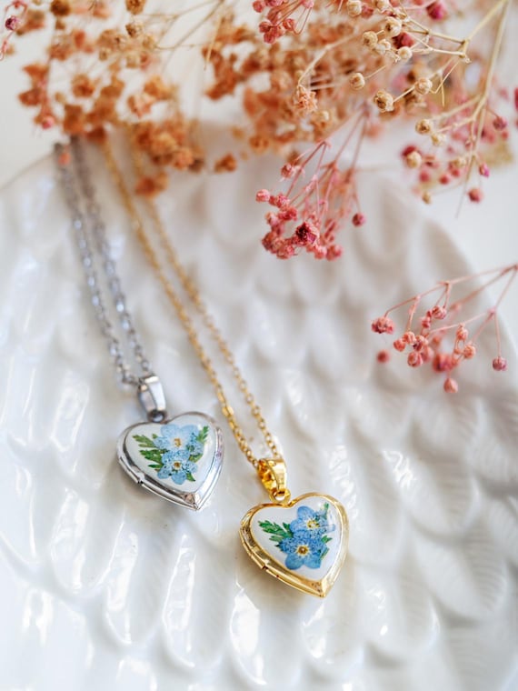 Forget Me Not Heart Locket Necklace Real Pressed Flower Stainless Steel Memorial Botanical Keepsake