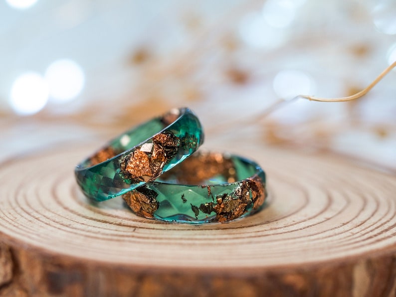 Green resin ring with rose gold flakes, thumb ring for men, unique jewelry for women, Resin Jewelry, mens ring, cute promise ring for her image 2