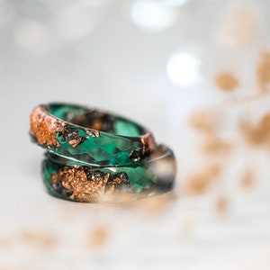 Green resin ring with rose gold flakes, thumb ring for men, unique jewelry for women, Resin Jewelry, mens ring, cute promise ring for her image 9