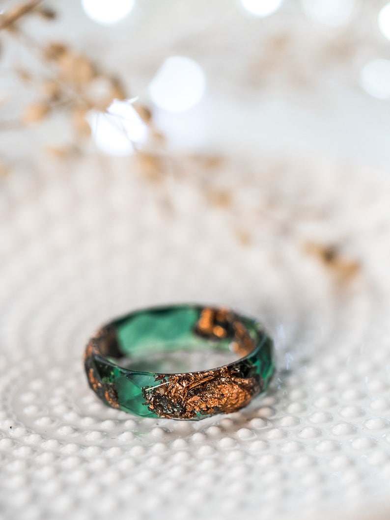 Green resin ring with rose gold flakes, thumb ring for men, unique jewelry for women, Resin Jewelry, mens ring, cute promise ring for her image 7