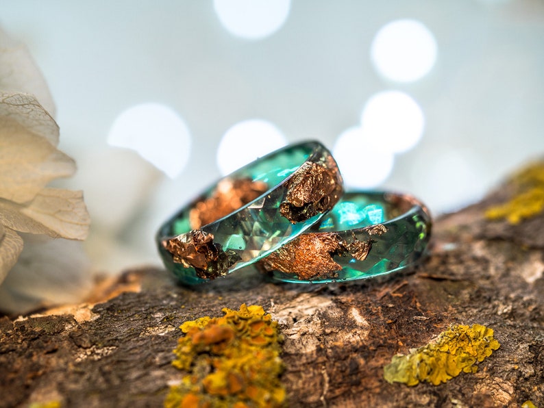 Green resin ring with rose gold flakes, thumb ring for men, unique jewelry for women, Resin Jewelry, mens ring, cute promise ring for her image 6