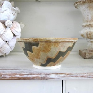 Hand thrown studio pottery bowl, geometric ZIG ZAG pattern, earthy pottery, organic kitchen, Wabi Sabi home decor