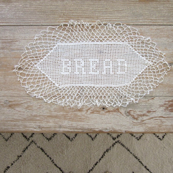 Antique crochet BREAD doily, creamy white, hand made, Shabby Chic, cottage, farmhouse kitchen, vintage sewing, crafting