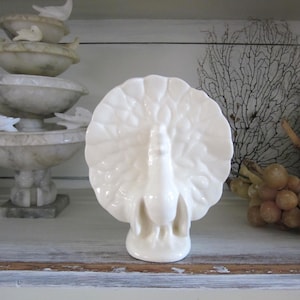 Vintage Peacock pottery planter, white, Peacock wall pocket, bohemian decor, Mid Century Retro pottery