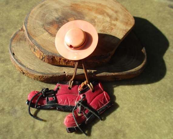 Vintage 1940s Celluloid Souvenir Sun Hat & Hiking