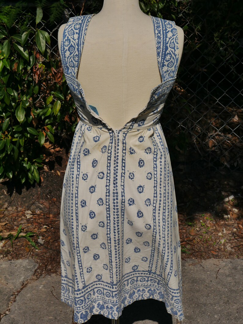 1960/'s Blue and White Sleeveless Cotton Dress with Back Zipper