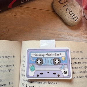 Fantasy Magnetic Bookmark | Retro Bookish Vibes | Gift Idea For Fantasy Book Lovers