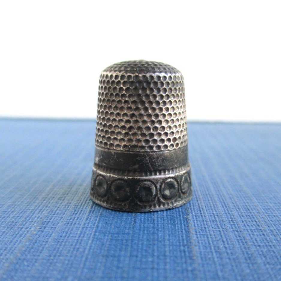 Leather Coin Thimble, Handworking Sewing Finger Protector