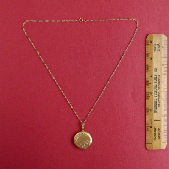 12K Gold Filled Photo Locket Necklace - Vintage, … - image 8