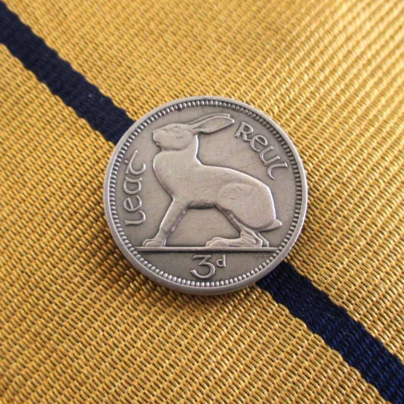 Irish Lucky Rabbit Coin Tie Tack Lapel Pin Repurposed Vintage Eire Ireland 3p Coin