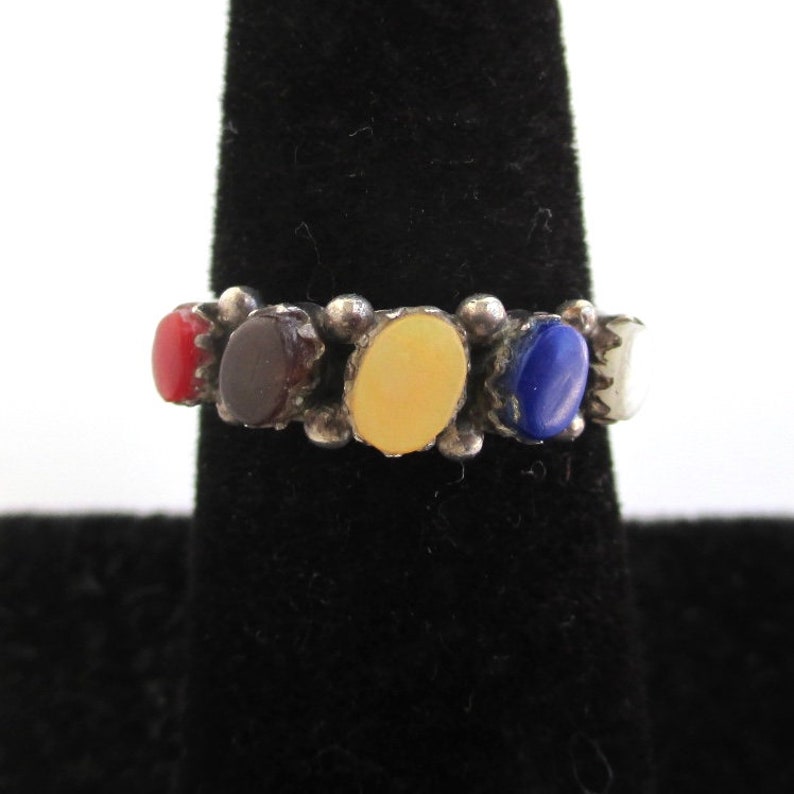 Sterling Silver Band Ring w Colorful Multi Stone Inlay Size 6 12 Vintage Southwest Worn