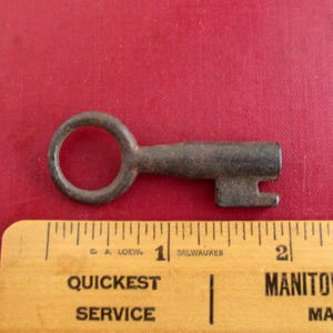 Antique Key Bow Design - Etsy