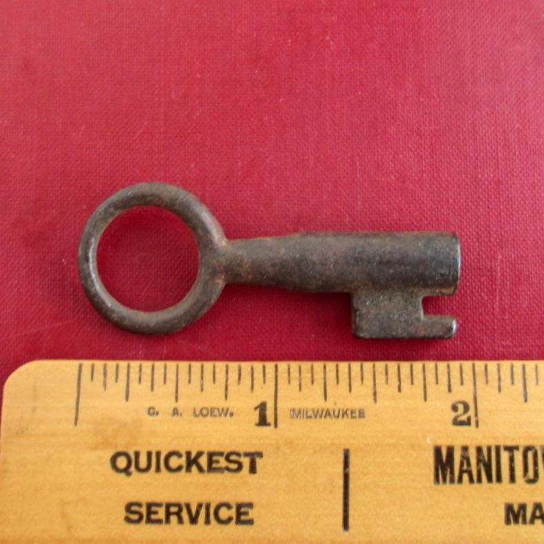 Antique Key Bow Design - Etsy