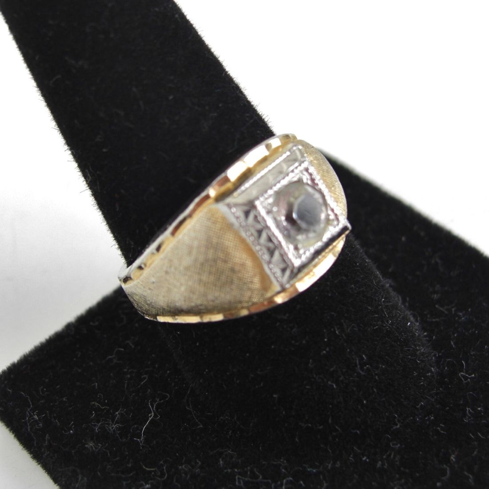 Vintage 18Kt Hge Ring - 85aftp0