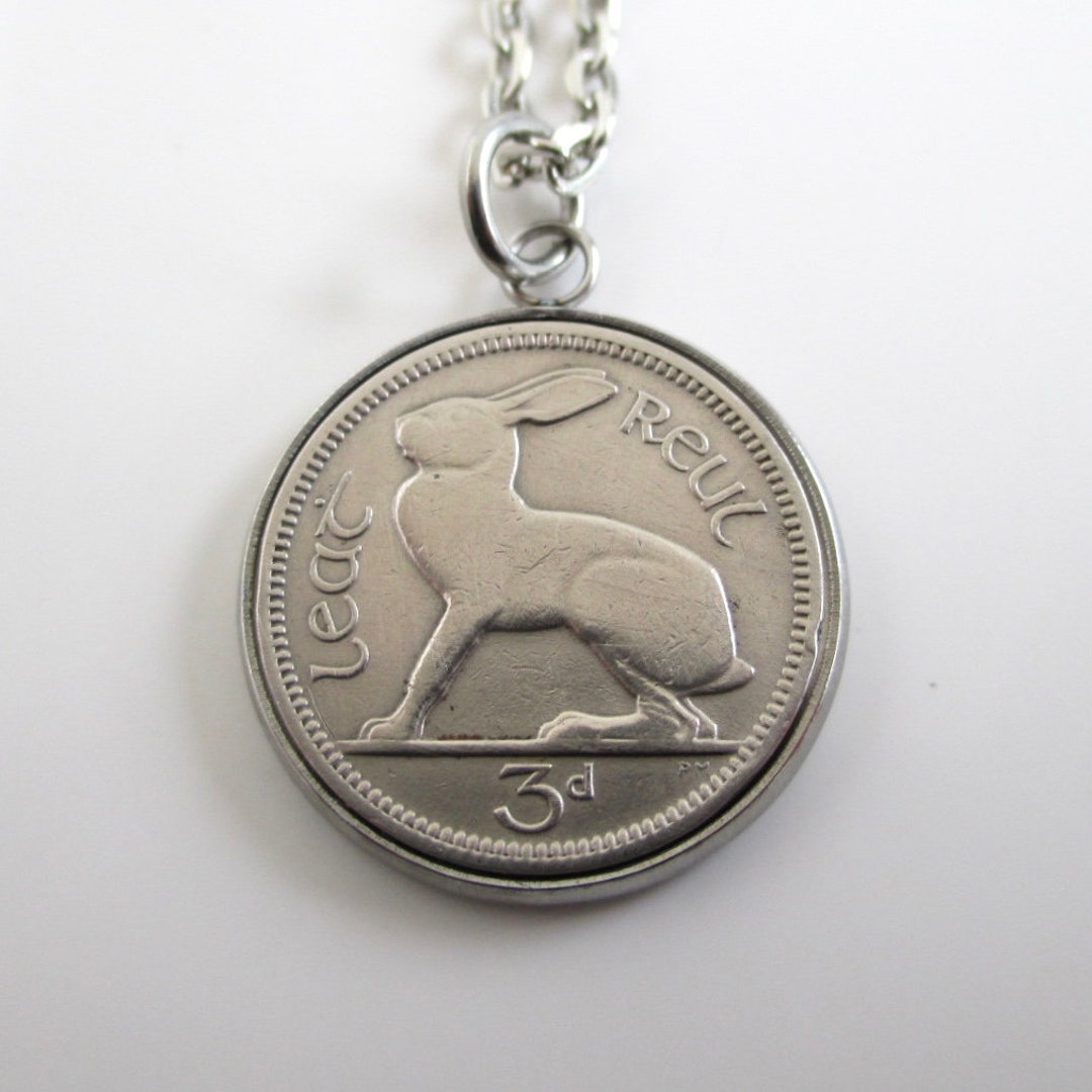 SCARCE 1962 IRISH LUCKY RABBIT COIN PENDANT on a 24 925 SILVER Chain