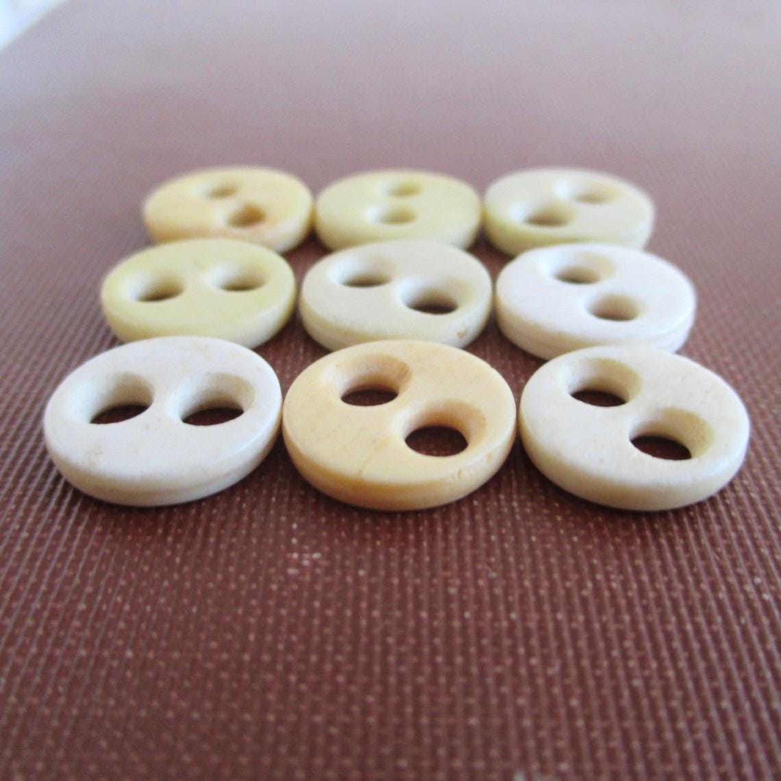 9 Vintage Bone Buttons - Antique Two Hole Eye Shape Buttons, 12-13mm (1 ...