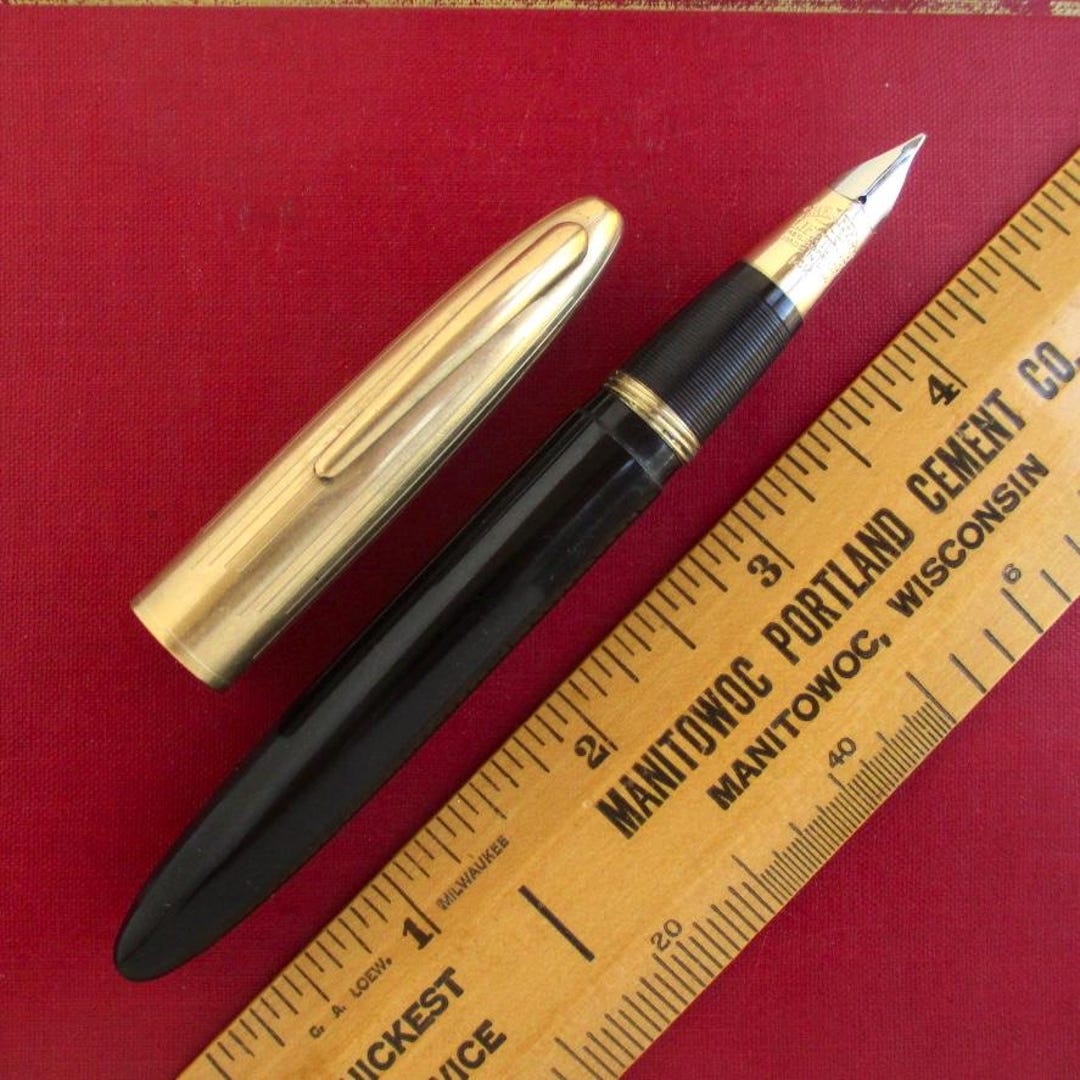 Sheaffer Crest White Dot Fountain Pen - Vintage Sheaffer's