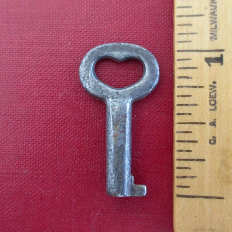 Antique Key Bow Design - Etsy