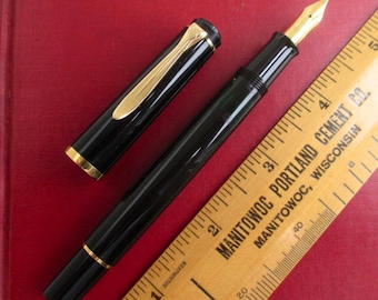 Waterman's Fountain Pen W/ Ideal 14KT Med Stub Nib - Vintage